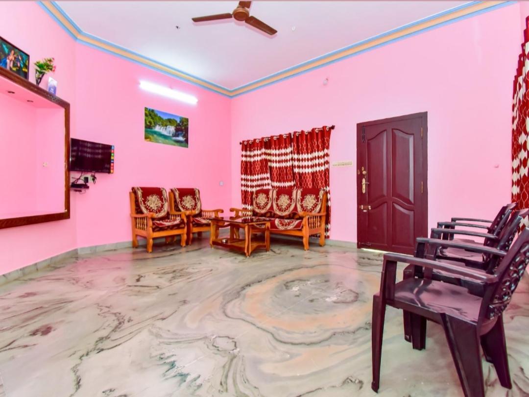 Phoenix Holiday Home Komoryn Zewnętrze zdjęcie